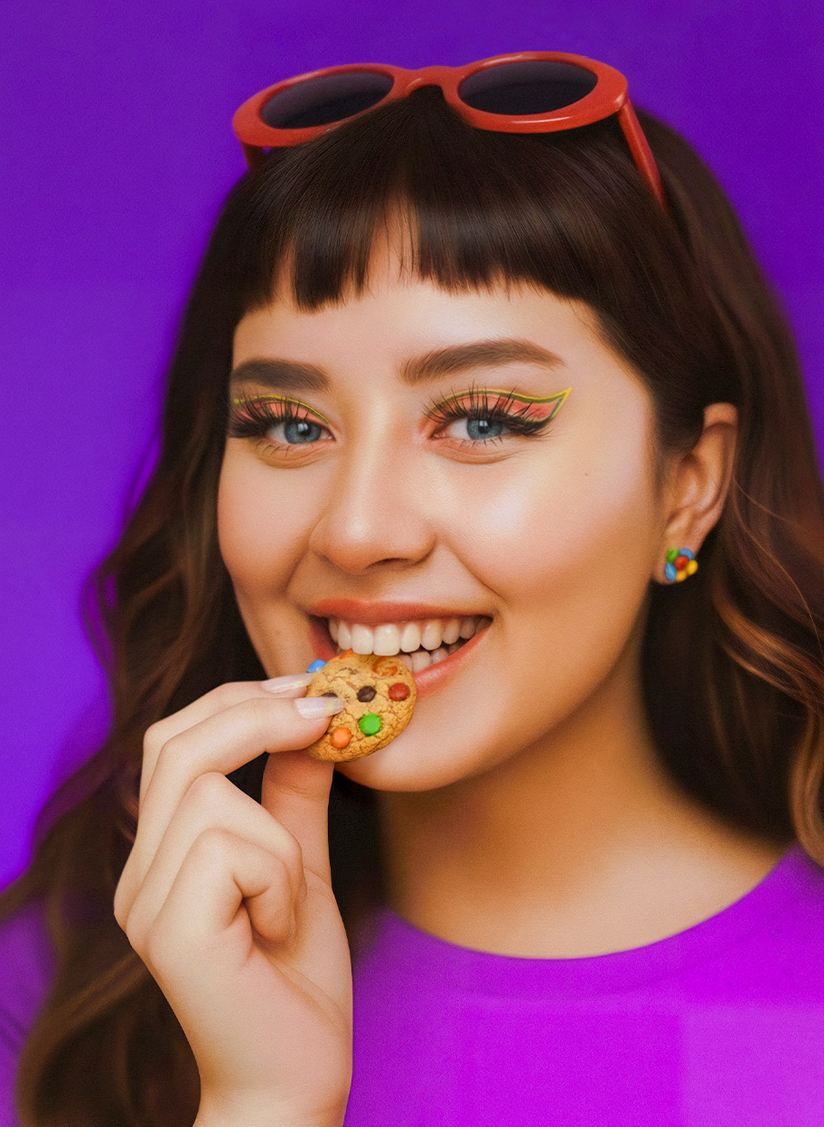 девушка с печеньем mini cookies